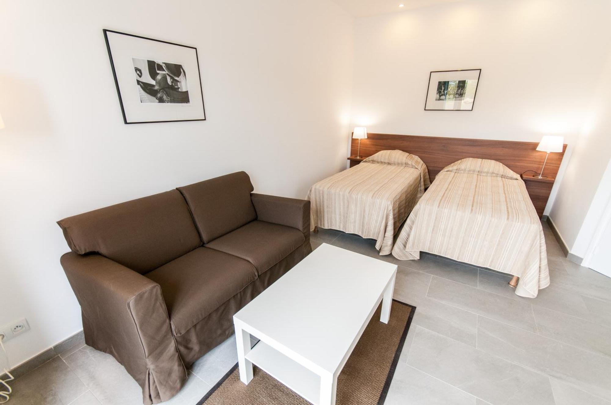 Domaine Equestre De La Chenaie Apartment โซมูร์ ภายนอก รูปภาพ